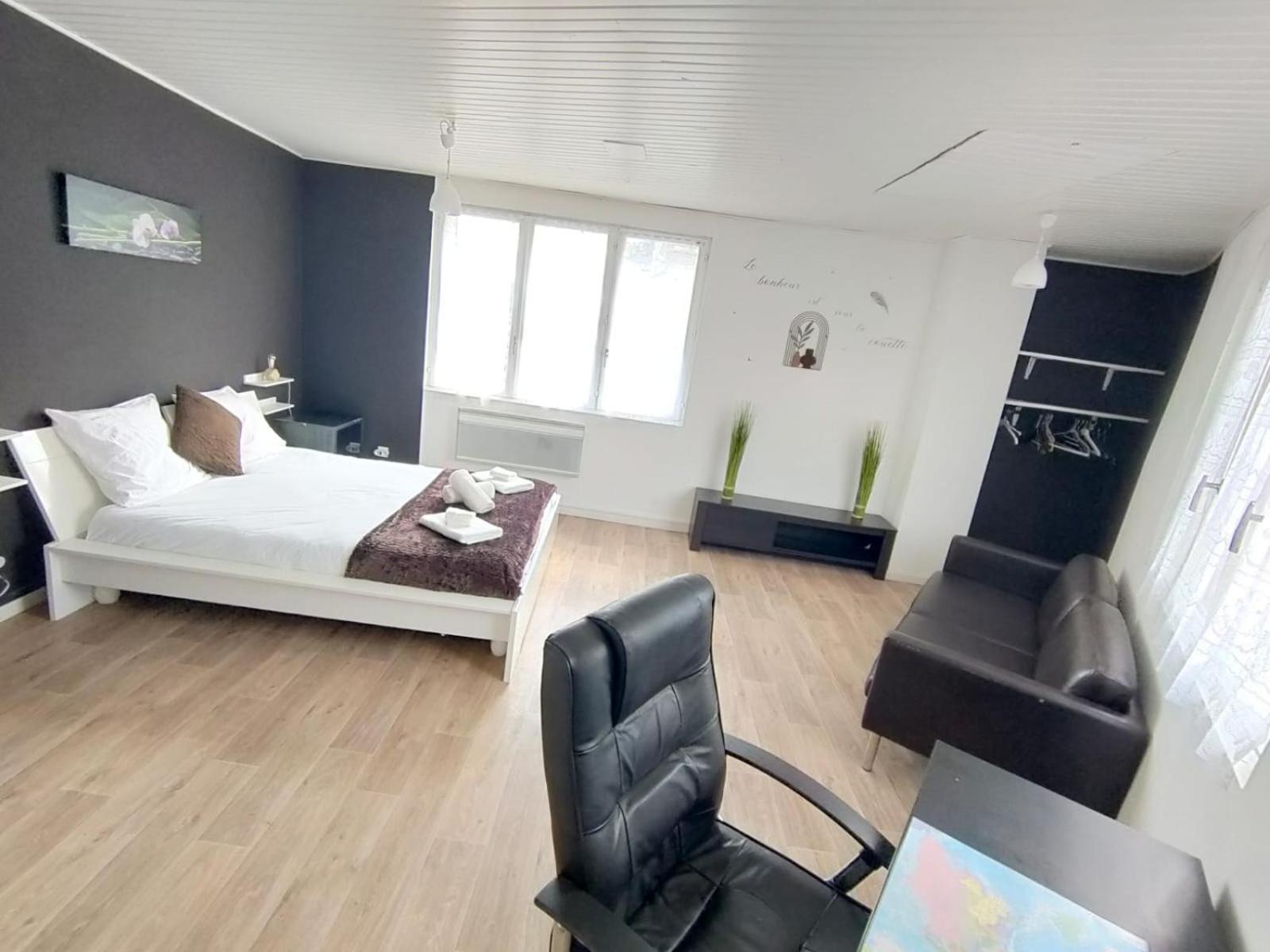 Pause Entre Deux Meaux ► Proche Disneyland Paris ► Wifi ► Netflix ► 24/24H Penchard Exterior foto